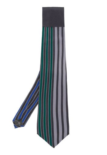 Versace Pre-Owned 2000s striped silk necktie - Grigio