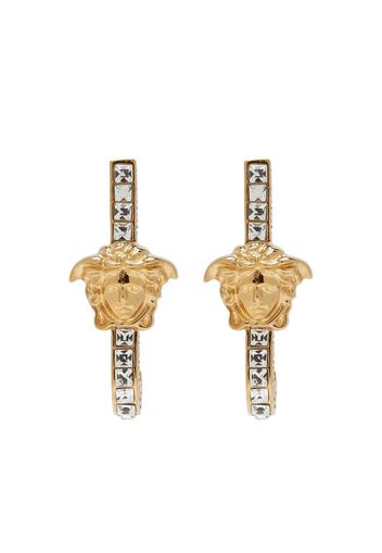 Versace Medusa crystal-embellished huggie earrings - Oro