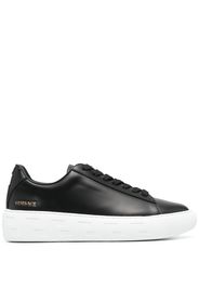 Versace logo-patch lace-up sneakers - Nero