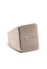 VETEMENTS logo square signet ring - Argento