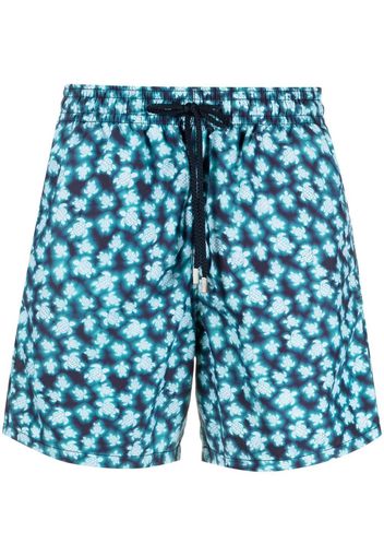 Vilebrequin turtle-print swim shorts - Blu