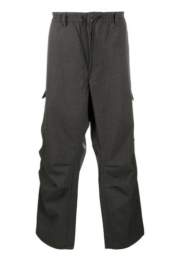 utility pocket trousers