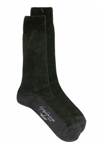 Yohji Yamamoto calf-length socks - Verde