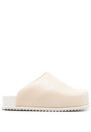 YUME YUME faux-leather flat mules - Toni neutri