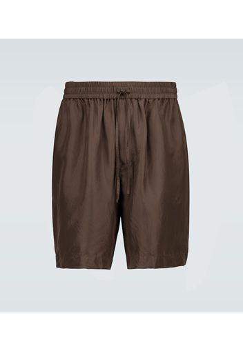 Shorts in seta