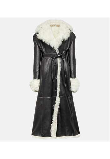 Cappotto in shearling con pelle