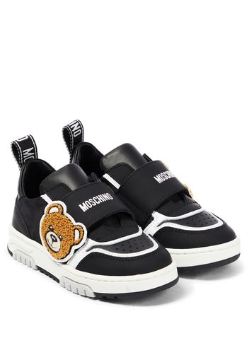 Sneakers in pelle con orsetto