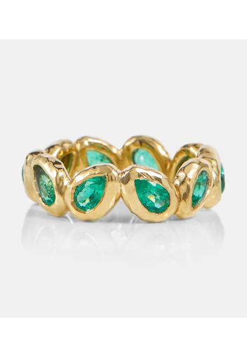 Anello eternity Nesting Gem in oro 18kt con smeraldi