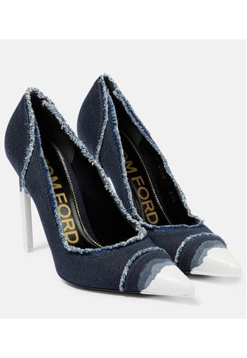 Pumps in denim