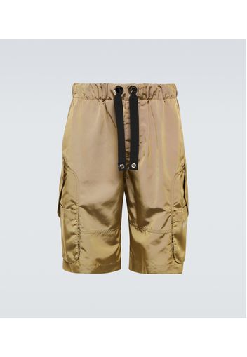 Shorts cargo con logo