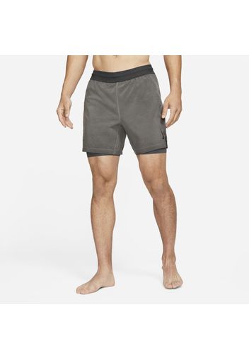 Shorts 2-in-1 Nike Yoga Dri-FIT - Uomo - Nero