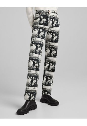 Bershka Pantaloni Twill Straight Fit Stampa Digitale Donna 36 (Eu 32) Bianco