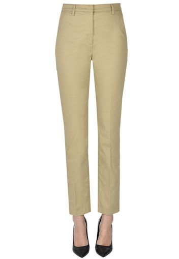 Pantaloni chino