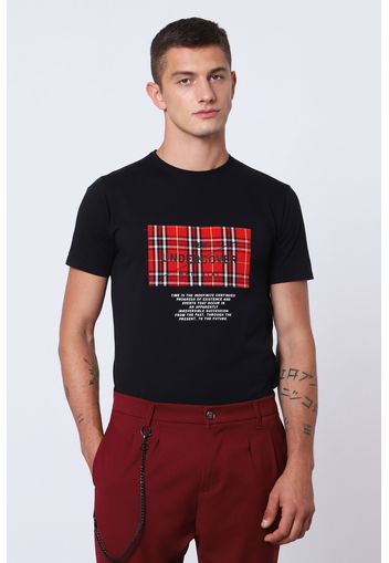 T-shirt con inserto tartan e scritte