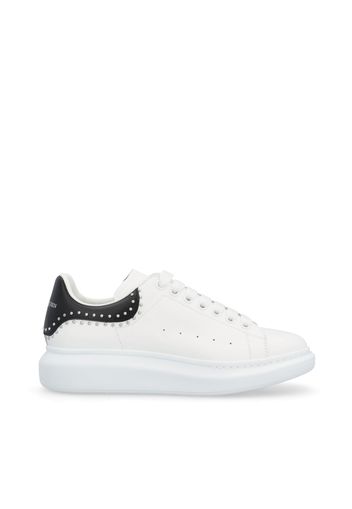 Men's Oversized Sneaker in White/black