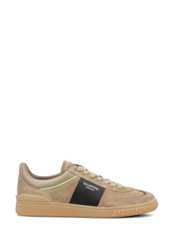 Sneaker Low Top Upvillage