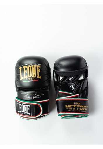 View our Leone 1947 boxing gloves 'Italy' Black GN039 at Barbarians