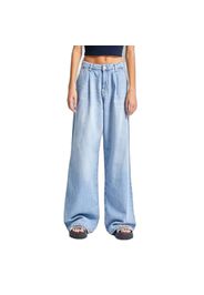 Jeans Straight vita alta combina struttura e facilità donna