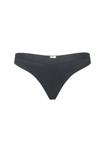 Slip Bikini Curve