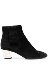 CHANEL Pre-Owned 2010 CC suede ankle boots - Black