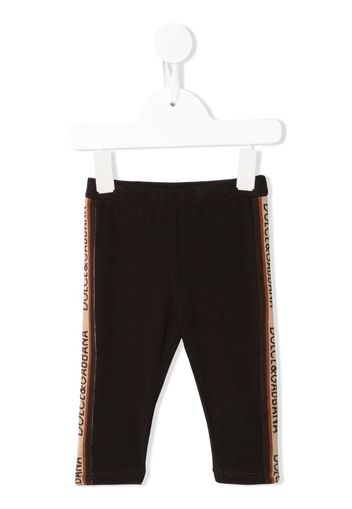 fine knit trousers