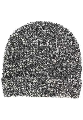 chunky-knit beanie