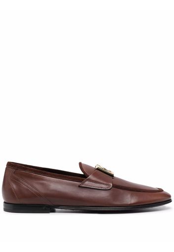 Dolce & Gabbana interlocking DG-plaque loafers - Brown