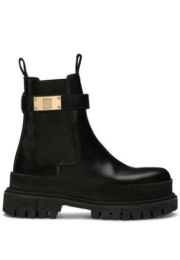 Dolce & Gabbana logo-plaque chunky boots - Black