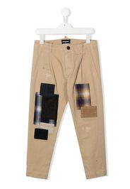 Dsquared2 Kids patch-detail chino trousers - Neutrals