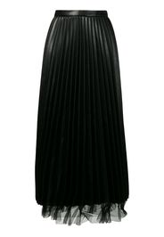 pleated skirt