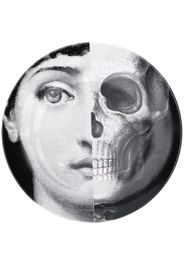 skull portrait plate