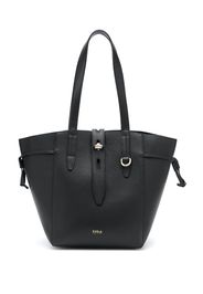 twist-lock tote bag