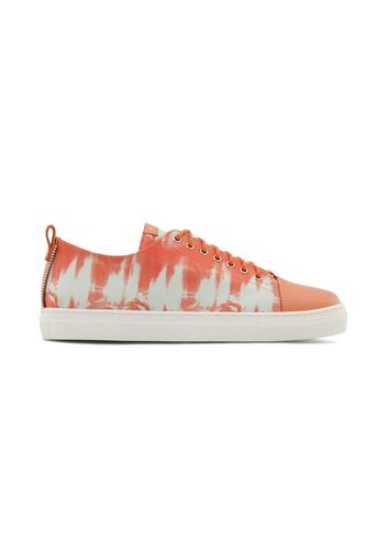 low top tie-dye print sneakers