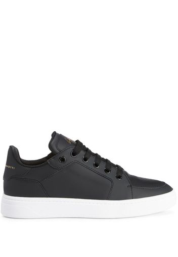 Giuseppe Zanotti perforated-detail low-top sneakers - Black