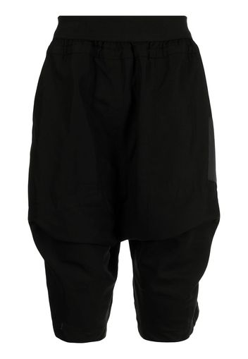 Julius flap-pocket drop-crotch shorts - Black