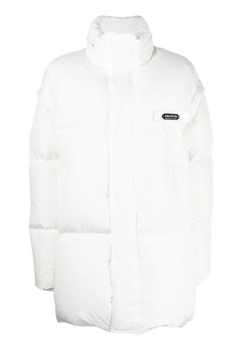 Kimhekim logo-plaque puffer jacket - White