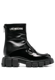 Love Moschino logo-print ankle boots - Black