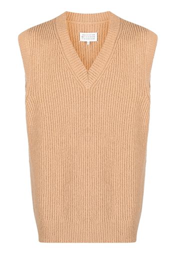 Maison Margiela V-neck ribbed-knit vest - Brown