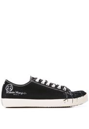 Maison Margiela Tabi destroyed sneakers - Black