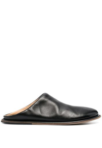 round-toe leather mules