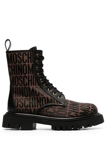 Moschino all over logo-print boots - Brown