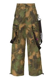 Off-White camouflage loose cargo trousers - Green