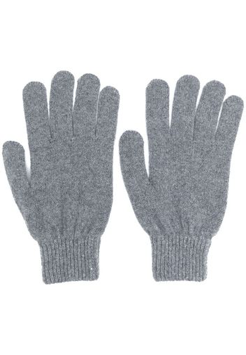 fitted knitted gloves