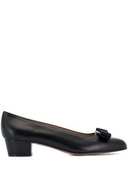 Salvatore Ferragamo Vara bow pumps - Black