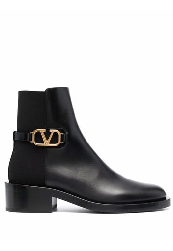 Valentino Garavani VLogo-plaque ankle boots - Black