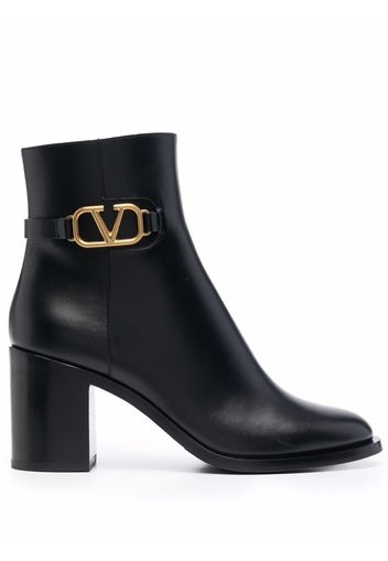 Valentino Garavani Vlogo plaque ankle boots - Black