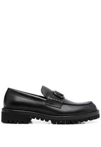 Valentino Garavani logo-plaque leather loafers - Black