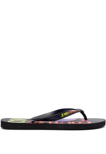 Versace Jeans Couture logo-embossed flip-flops - Black