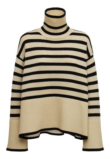 Signature Wool Blend Turtleneck Sweater