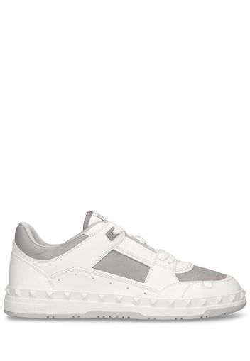 Freedots Leather Low Top Sneakers